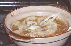 イカの肝鍋-味噌汁作り