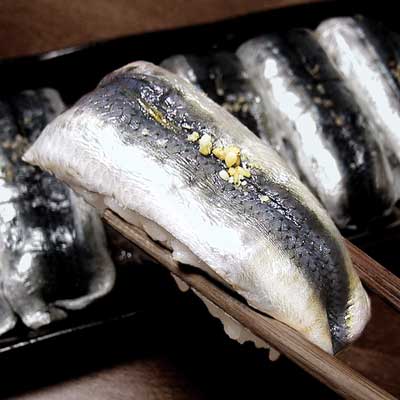 小魚の姿寿司