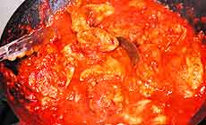 鶏のトマト煮：煮込む