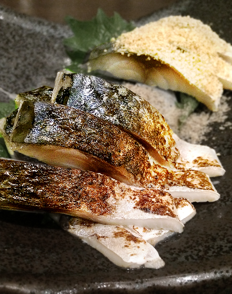 ゴマを振ったしめさば